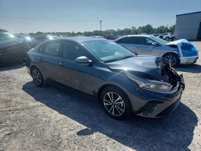 2023 KIA FORTE LXS, фото 4, лот 10776673