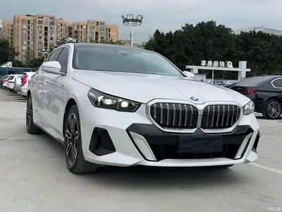 2024 BMW 5 Series 525Li M Sport Package, фото 2, лот 11470175