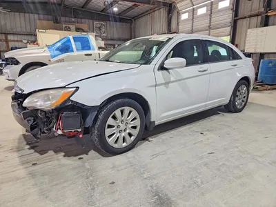 2014 CHRYSLER 200 LX, фото 1, лот 10866193