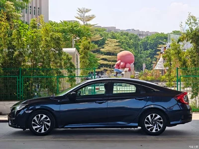 2016 Honda Civic 220TURBO CVT Luxury Edition, фото 3, лот 11090112