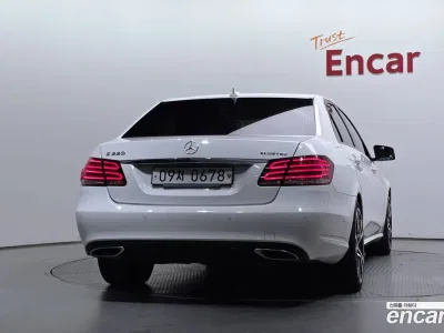 2016 Mercedes-Benz E-Class E220 Bluetec Avantgarde Sport, фото 4, лот 10205767