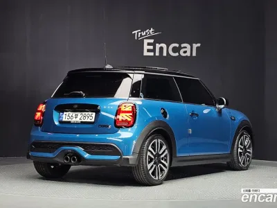 2024 Mini Cooper Classic, фото 2, лот 10196330