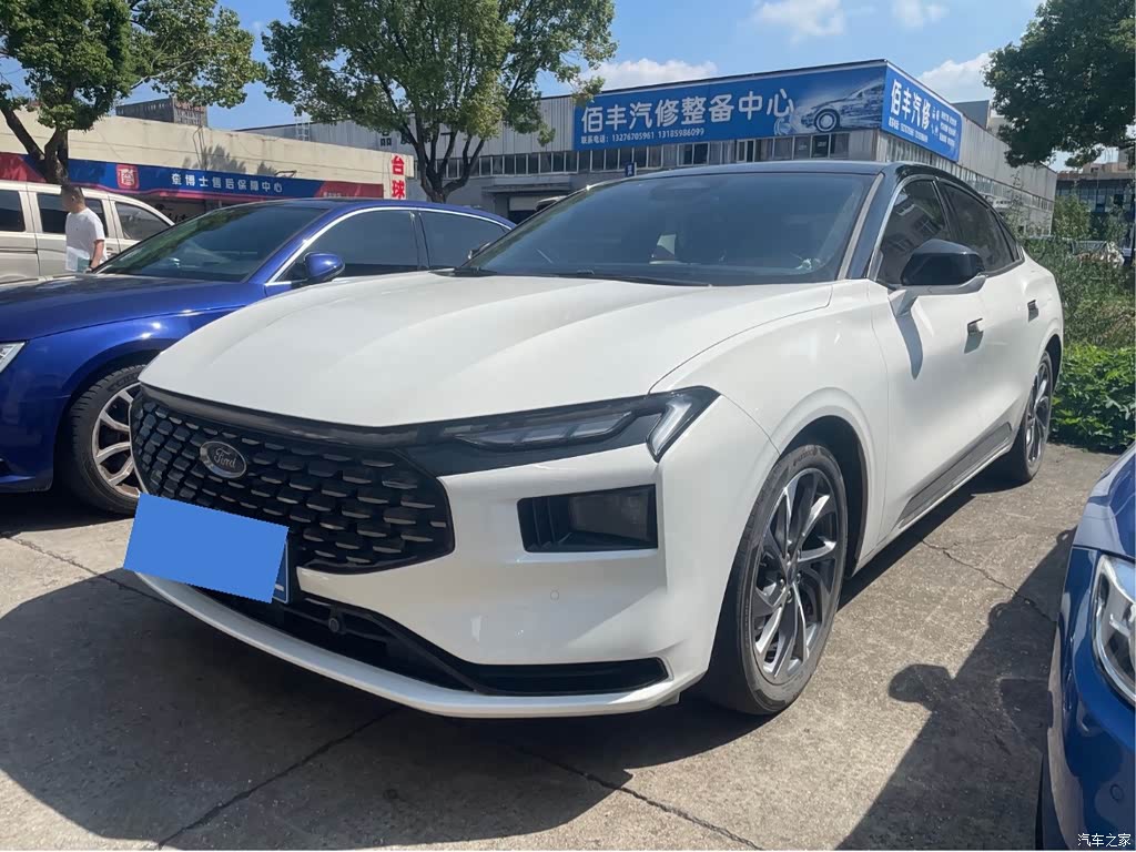 2022 Ford Mondeo EcoBoost 245 Luxury Edition, фото 1, лот 11224086