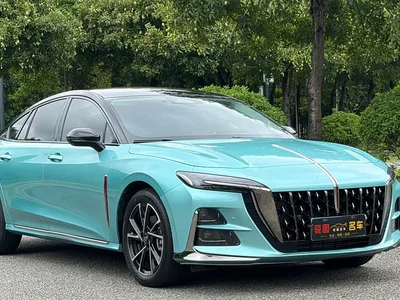 2024 Hongqi H6 Model 2.0T Elegance Edition, фото 3, лот 10288659