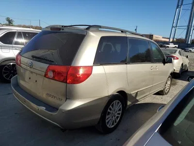 2010 TOYOTA SIENNA XLE, фото 3, лот 10494195