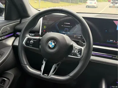2025 BMW 5 Series 525Li M Sport Package, фото 3, лот 11194883