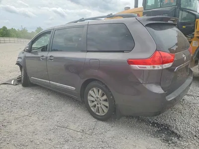 2013 TOYOTA SIENNA, фото 2, лот 10556354