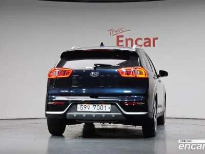 2018 Kia Niro Noblesse, фото 3, лот 10215255