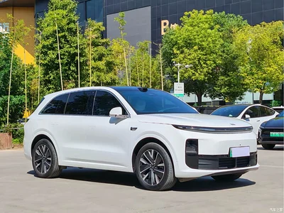 2025 Li Auto L6 Pro Smart Renewal Edition, фото 3, лот 11226646