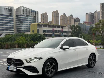 2023 Mercedes-Benz A-Class A 200 L Fashion, фото 1, лот 10283250