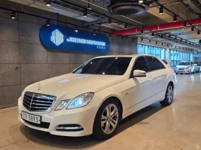 2011 Mercedes-Benz E-Class E200 CGI Avantgarde, фото 3, лот 10168878