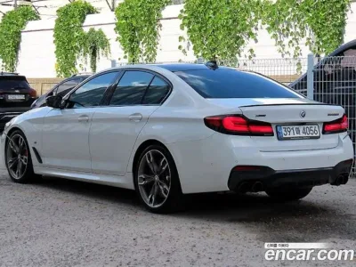 2023 BMW 5-Series M550i xDrive, фото 3, лот 10519648