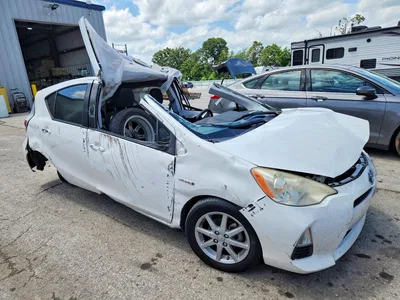 2013 TOYOTA PRIUS C THREE, фото 4, лот 10553736