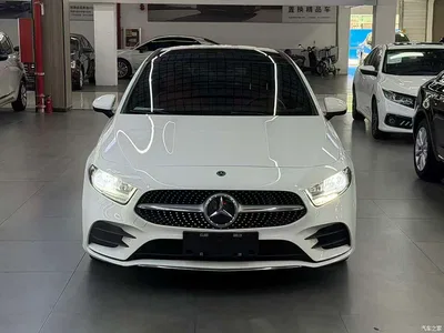 2019 Mercedes-Benz A-Class A 180 L Sport Sedan, фото 1, лот 10282128
