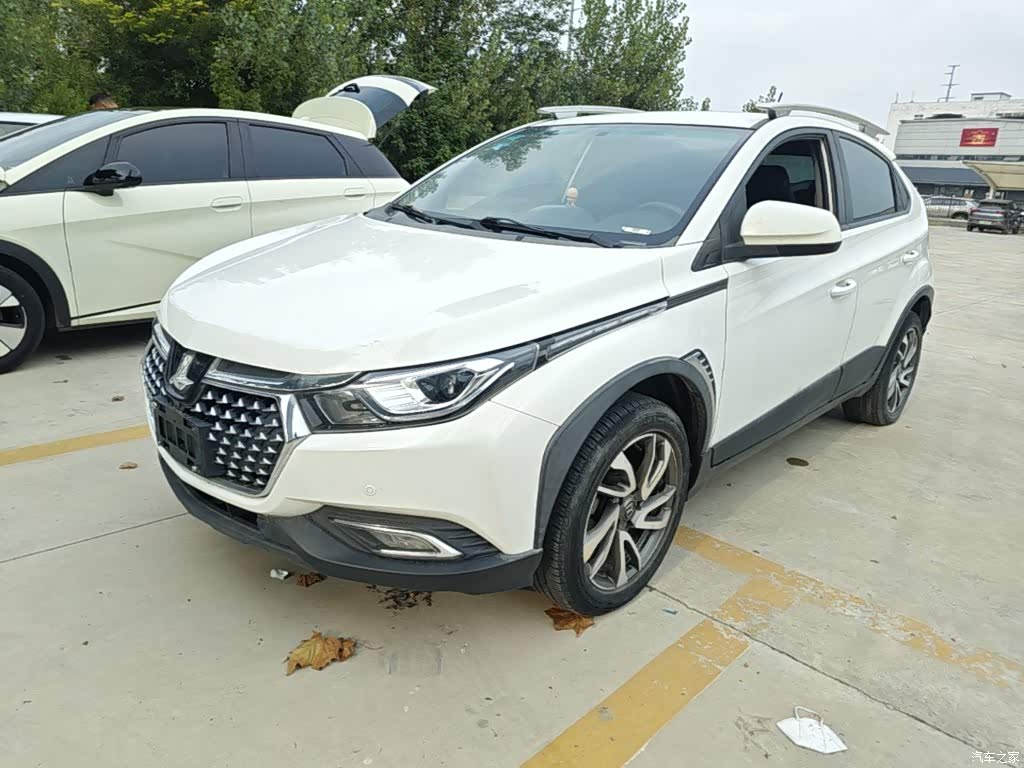 2017 Luxgen U5 SUV 1.6L Manual Celebrity Edition, фото 1, лот 11196547