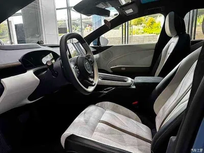 2025 ZEEKR 007GT AWD Smart Drive 75kWh, фото 2, лот 10835342
