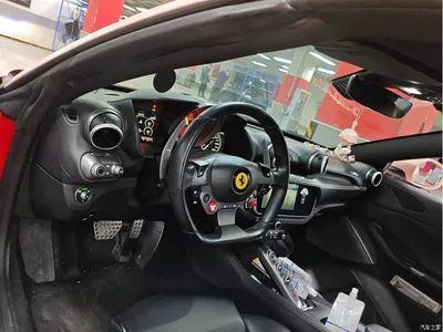 2018 Ferrari Portofino Model 3.9T, фото 2, лот 10264993