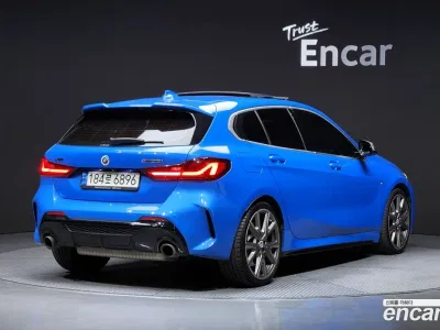 2022 BMW 1-Series M135i xDrive, фото 1, лот 10038777