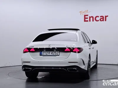 2025 Mercedes-Benz E-Class E300 4MATIC AMG Line, фото 3, лот 10047008