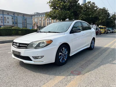 2015 Soueast V5 Lingzhi 1.5L Manual Jazz Edition, фото 1, лот 11228349