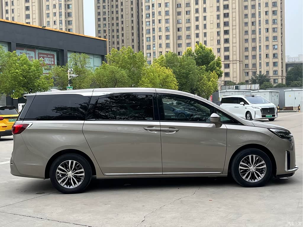2023 Buick GL8 ES Landmaster Exclusive, фото 4, лот 11218171