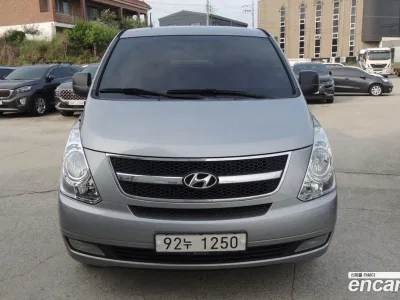2015 Hyundai Starex 5-Seater VAN, фото 1, лот 10191609