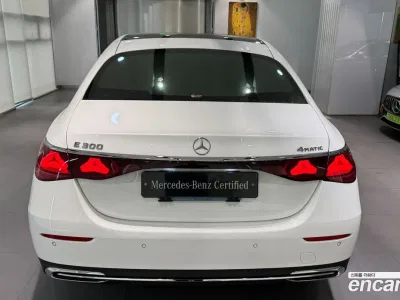 2025 Mercedes-Benz E-Class E300 4MATIC Exclusive, фото 3, лот 10078145
