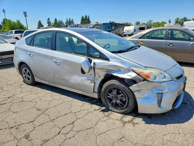 2014 TOYOTA PRIUS THREE, фото 4, лот 10547697
