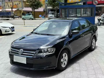 2013 Volkswagen Lavida Facelift Classic 1.6L Automatic Trend, фото 1, лот 10391651