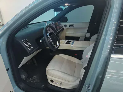 2025 Li Auto L6 Max Smart Renewal Edition, фото 4, лот 10398006