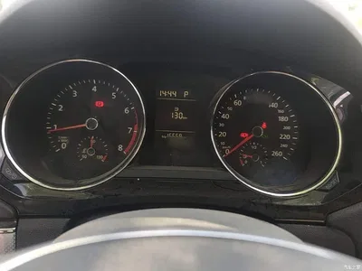 2015 Volkswagen Sagitar 230TSI Automatic Comfort, фото 4, лот 10459072