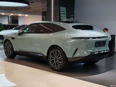 2022 Avatr 11 Long Range Dual Motor Luxury Edition 5-seater, фото 4, лот 11191632