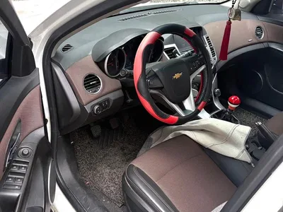 2013 Chevrolet Cruze Hatchback 1.6L Manual Luxury, фото 3, лот 10380024