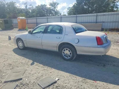 1998 LINCOLN TOWN CAR SIGNATURE, фото 2, лот 10970153