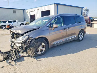 2017 CHRYSLER PACIFICA TOURING L PLUS, фото 1, лот 11577641