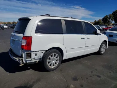 2016 CHRYSLER TOWN & COUNTRY LX, фото 3, лот 10867383