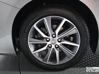 2018 Lexus ES 300h Supreme+, фото 4, лот 11255141