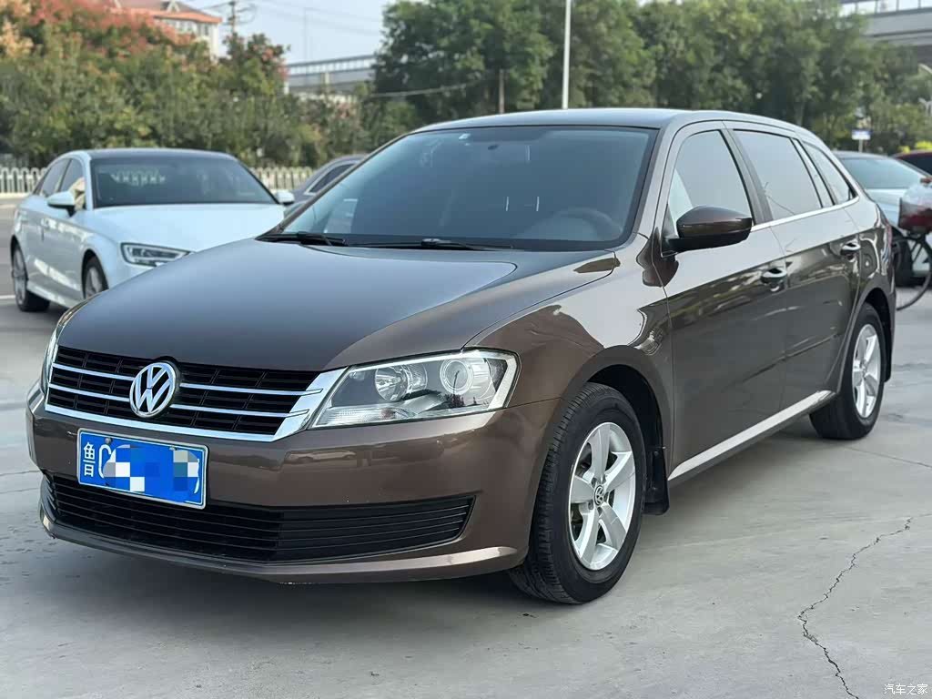 2013 Volkswagen Lavida Tour 1.6L Automatic Trend Style, фото 1, лот 11216561