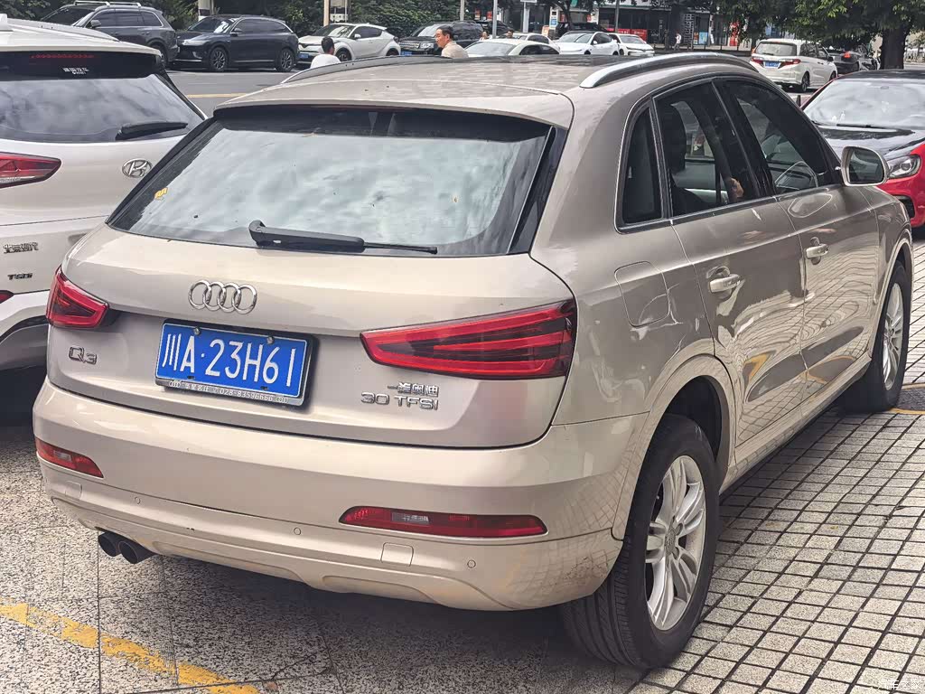 2015 Audi Q3 30 TFSI Comfort, фото 2, лот 11215071