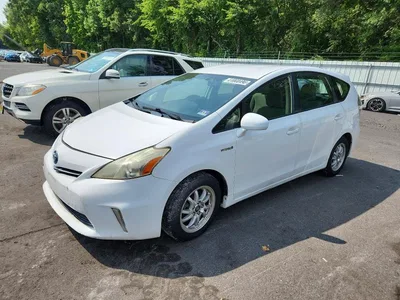 2014 TOYOTA PRIUS V TWO, фото 1, лот 10891629