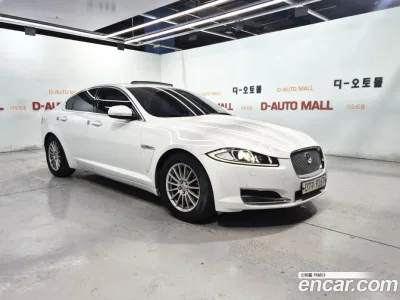 2015 Jaguar XF 2.2D Luxury, фото 2, лот 10117728