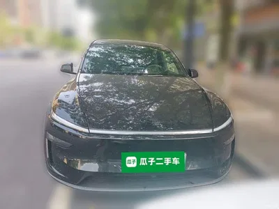 2025 Tesla Model Y L, фото 2, лот 11184215