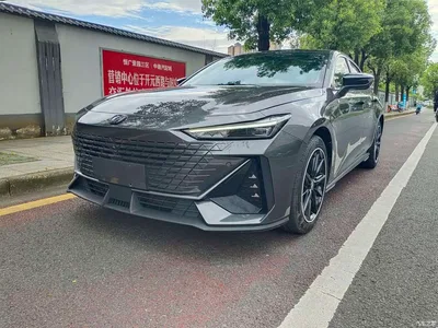 2022 Changan UNI-V 1.5T Premium Model, фото 1, лот 10249102