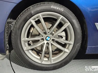 2020 BMW 5-Series 520i M Sport, фото 4, лот 10074236
