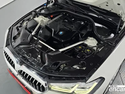 2022 BMW 5-Series 530i Luxury, фото 4, лот 10073200