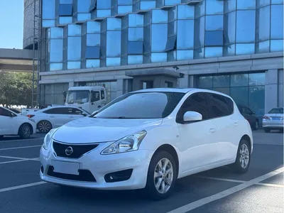 2011 Nissan Tiida 1.6L CVT Smart, фото 1, лот 10356386