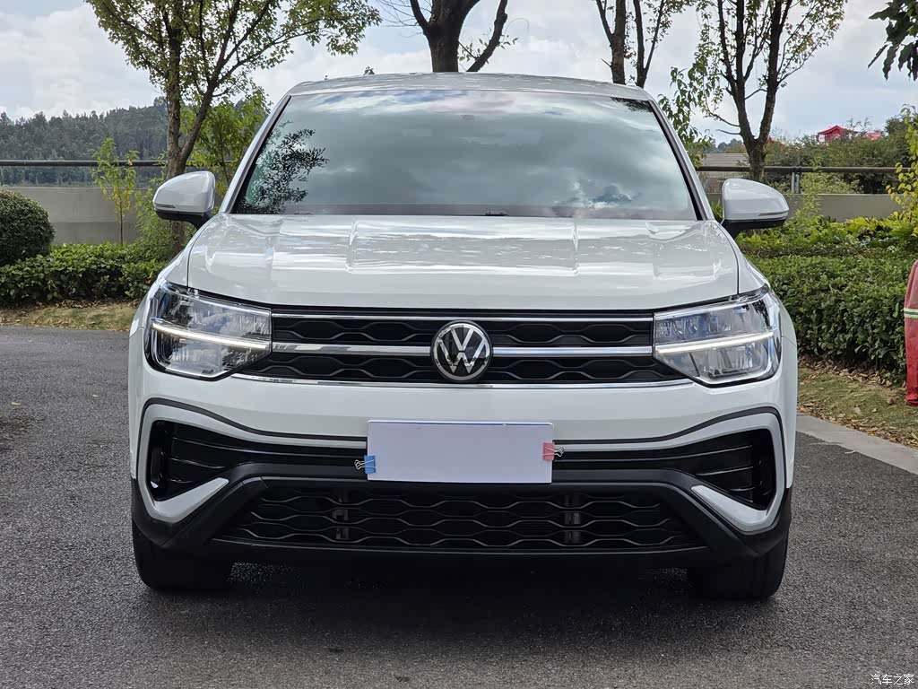 2024 Volkswagen Tharu 300TSI 2WD New Moon Edition, фото 2, лот 11202396