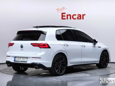 2024 Volkswagen Golf 2.0 GTI, фото 2, лот 10113439