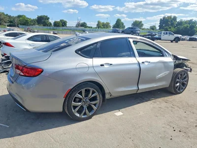 2015 CHRYSLER 200 S, фото 3, лот 10654889