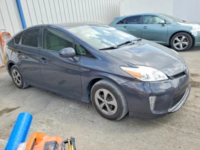 2014 TOYOTA PRIUS THREE, фото 4, лот 10559278
